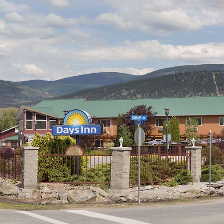 Days Inn By Wyndham Penticton Conference Centre Экстерьер фото