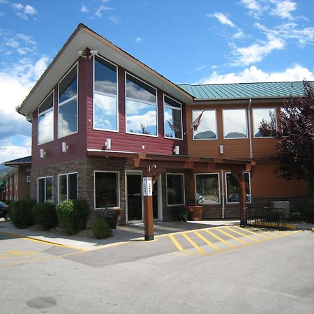 Days Inn By Wyndham Penticton Conference Centre Экстерьер фото