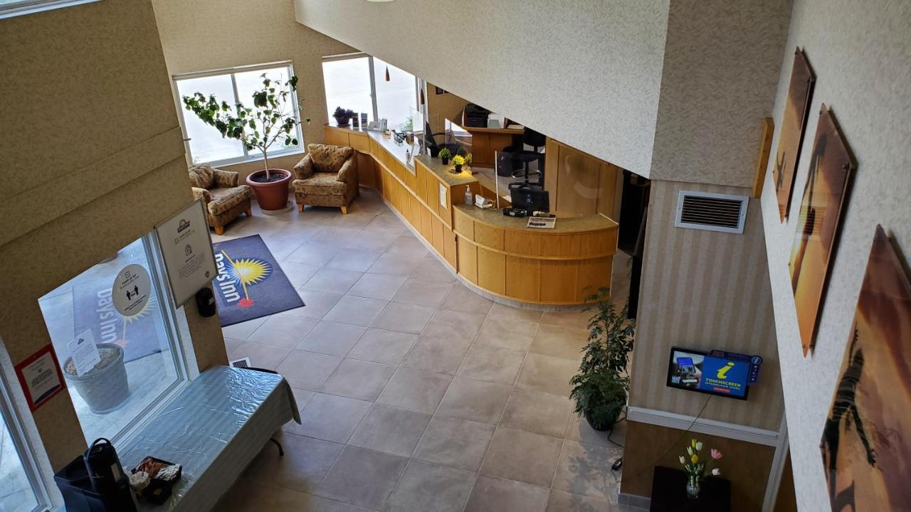 Days Inn By Wyndham Penticton Conference Centre Экстерьер фото