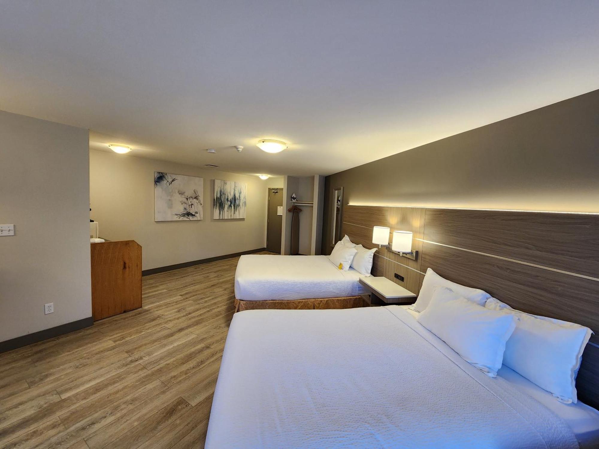 Days Inn By Wyndham Penticton Conference Centre Экстерьер фото