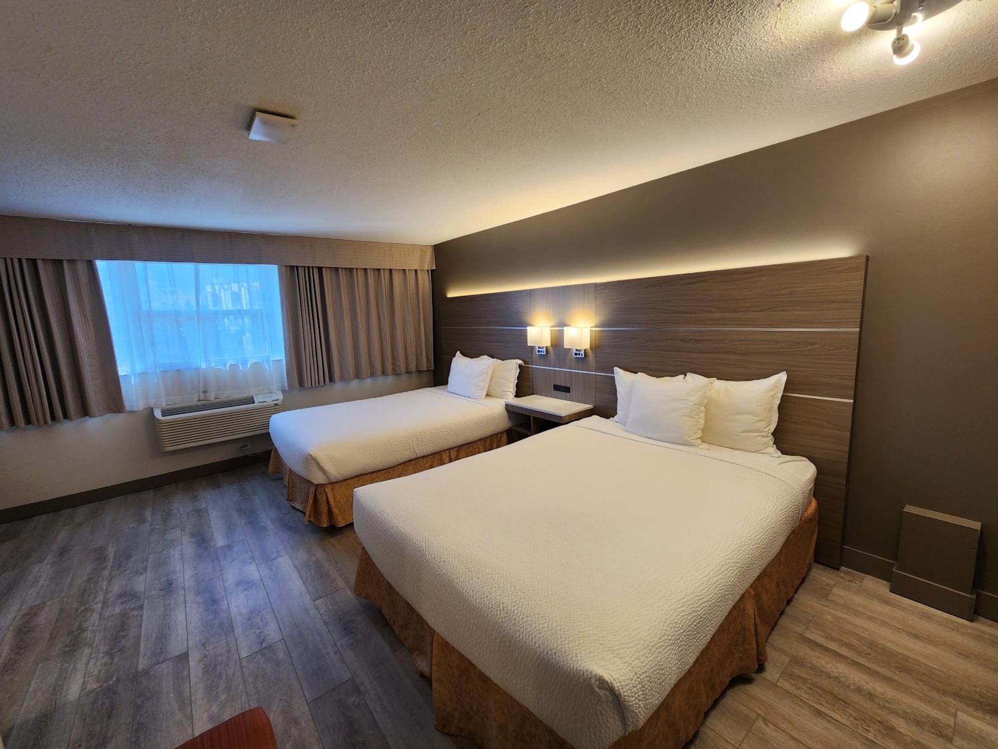 Days Inn By Wyndham Penticton Conference Centre Экстерьер фото