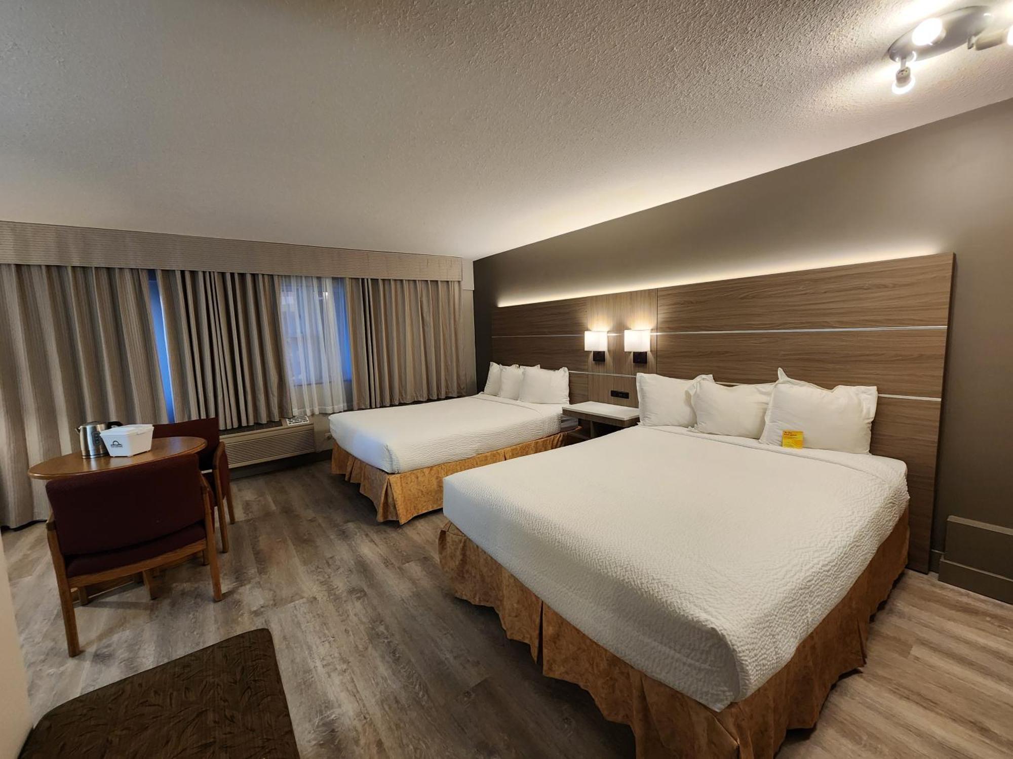 Days Inn By Wyndham Penticton Conference Centre Экстерьер фото