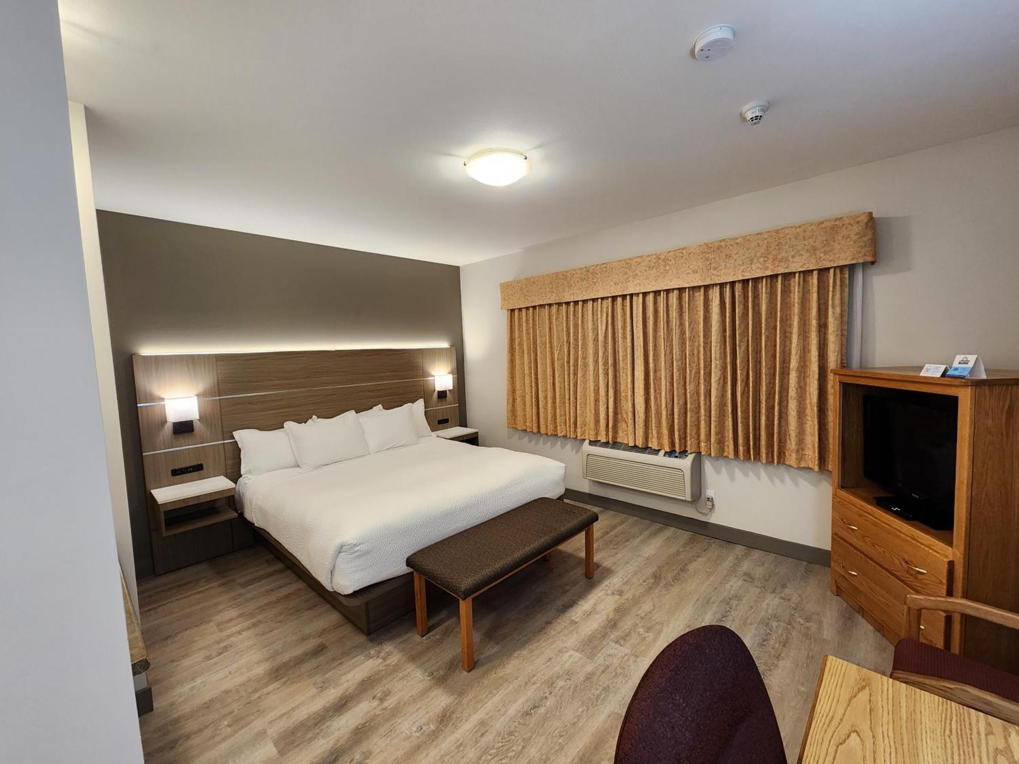 Days Inn By Wyndham Penticton Conference Centre Экстерьер фото
