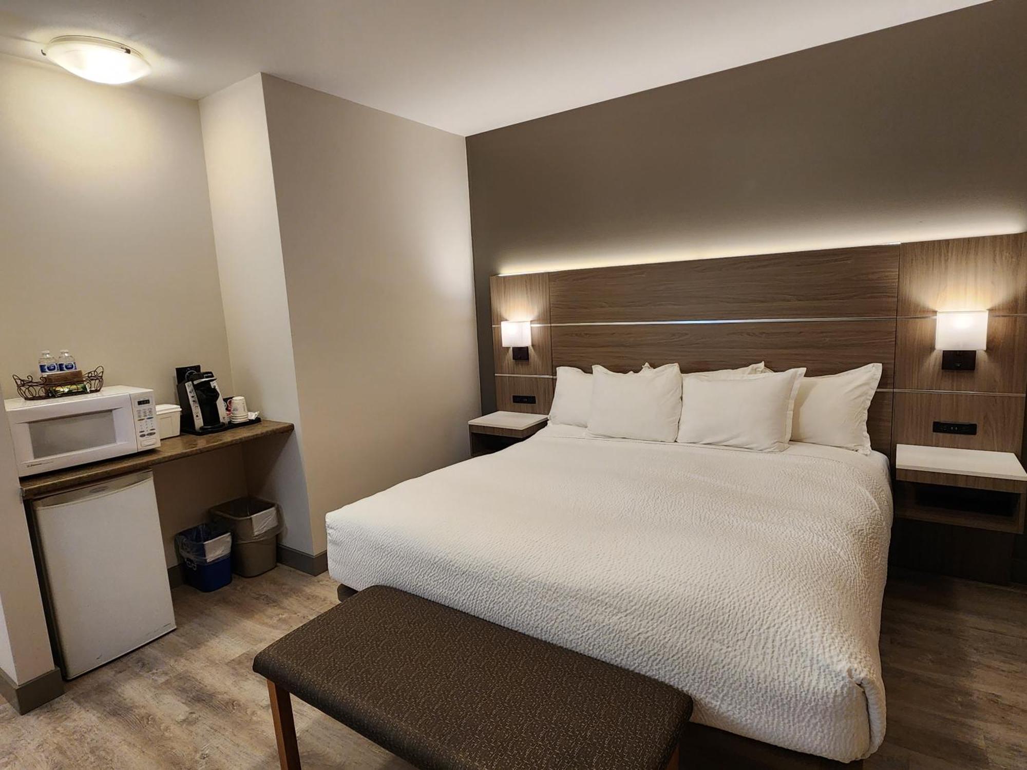 Days Inn By Wyndham Penticton Conference Centre Экстерьер фото