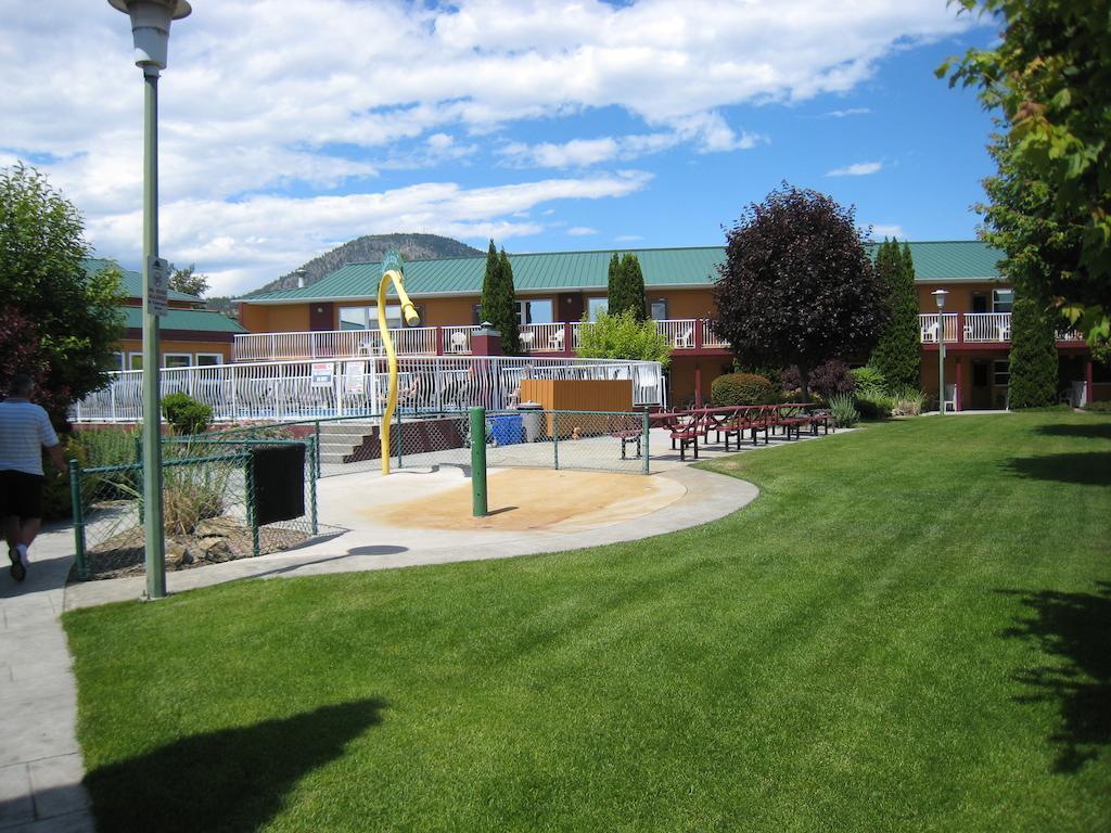 Days Inn By Wyndham Penticton Conference Centre Экстерьер фото